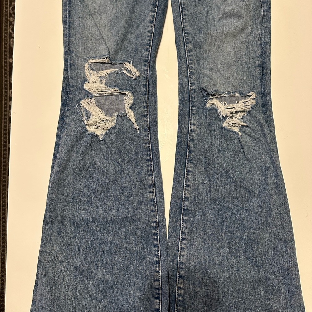 American Eagle Light Blue Denim Jeans - Picture 6 of 10